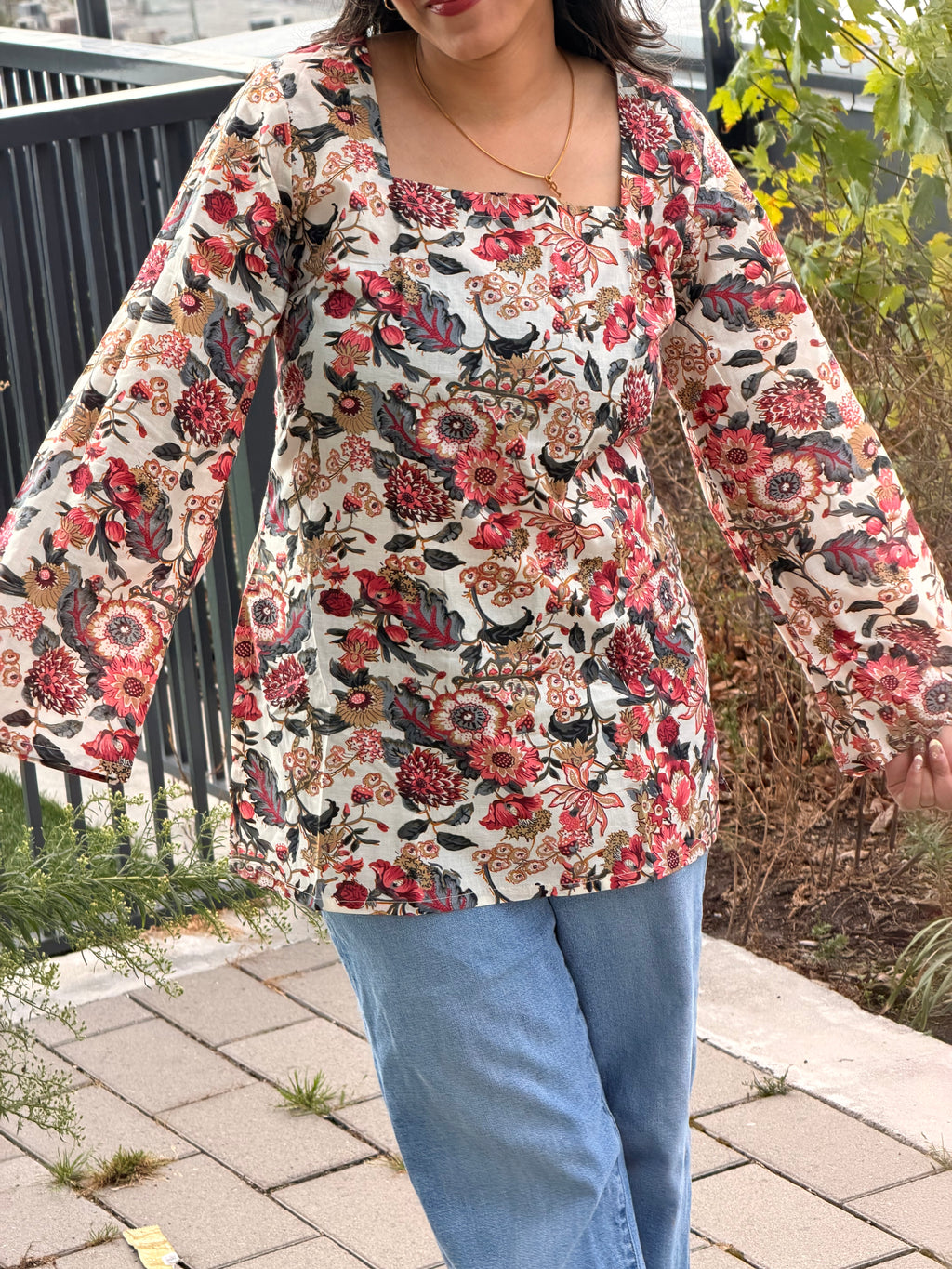 ￼ Graceful, diva Kurti ￼