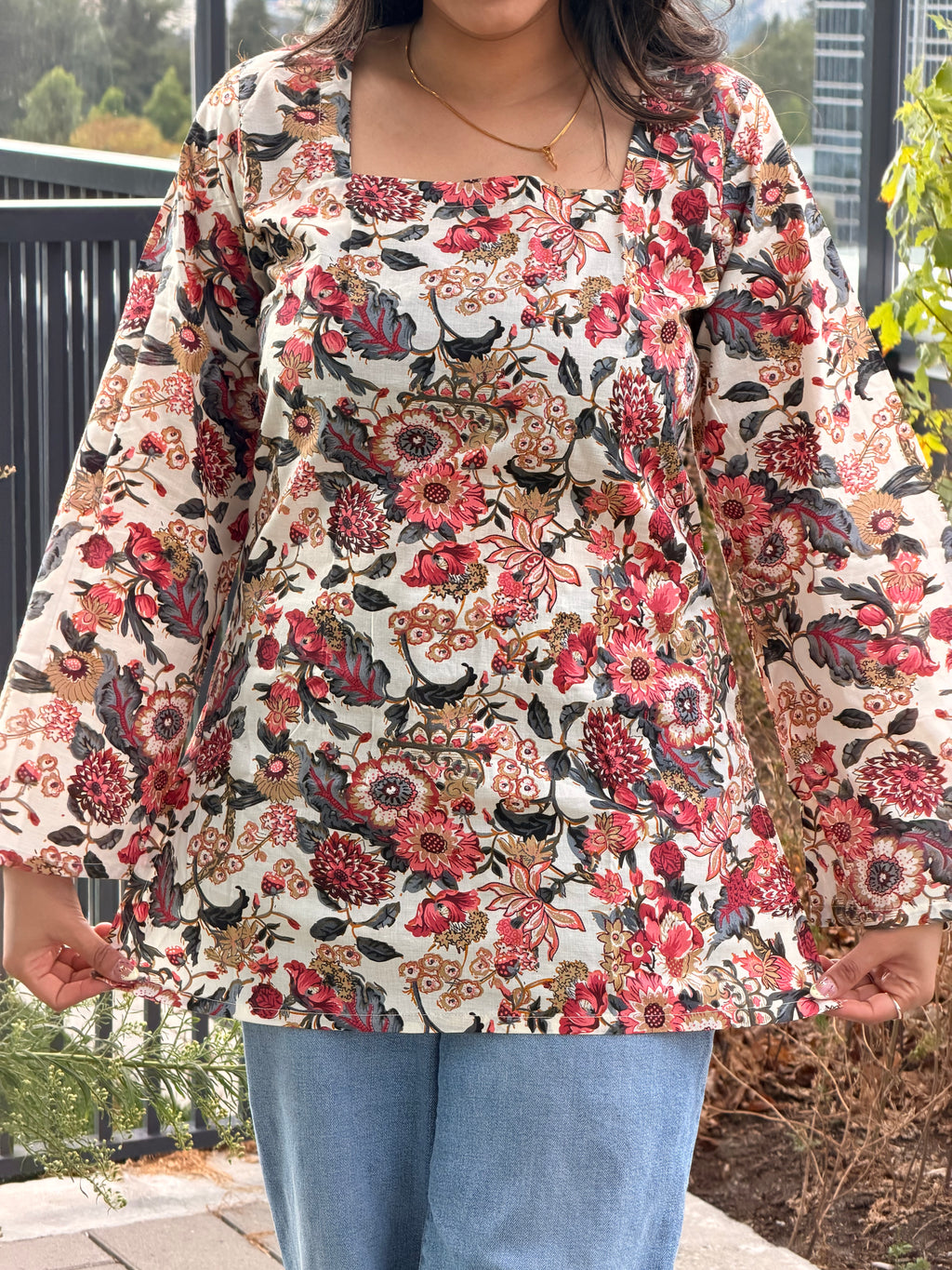 ￼ Graceful, diva Kurti ￼