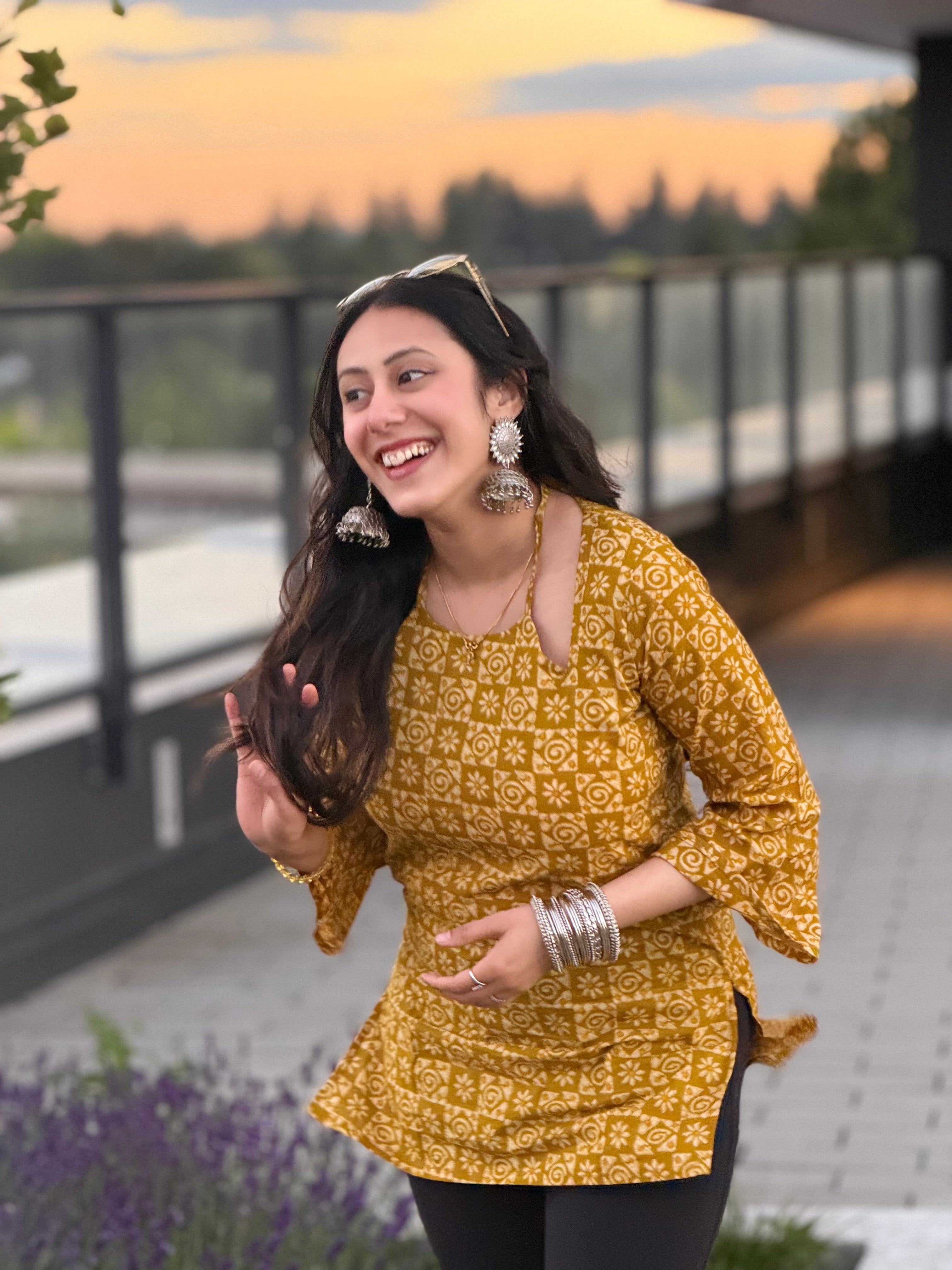Madhubala Kurti