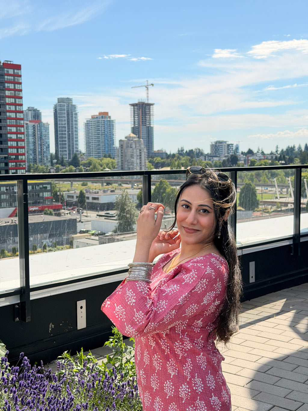 Pinki hai dil valo ki Kurti