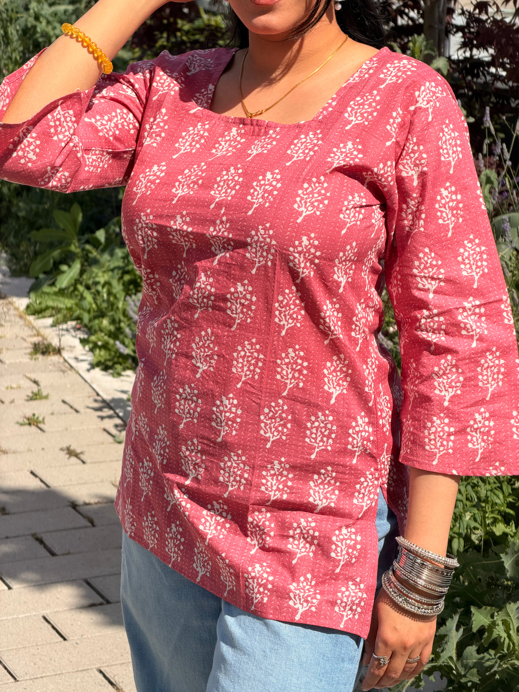 Pinki hai dil valo ki Kurti